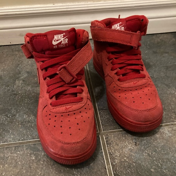 Nike red suede Air Force 1 - Picture 2 of 3